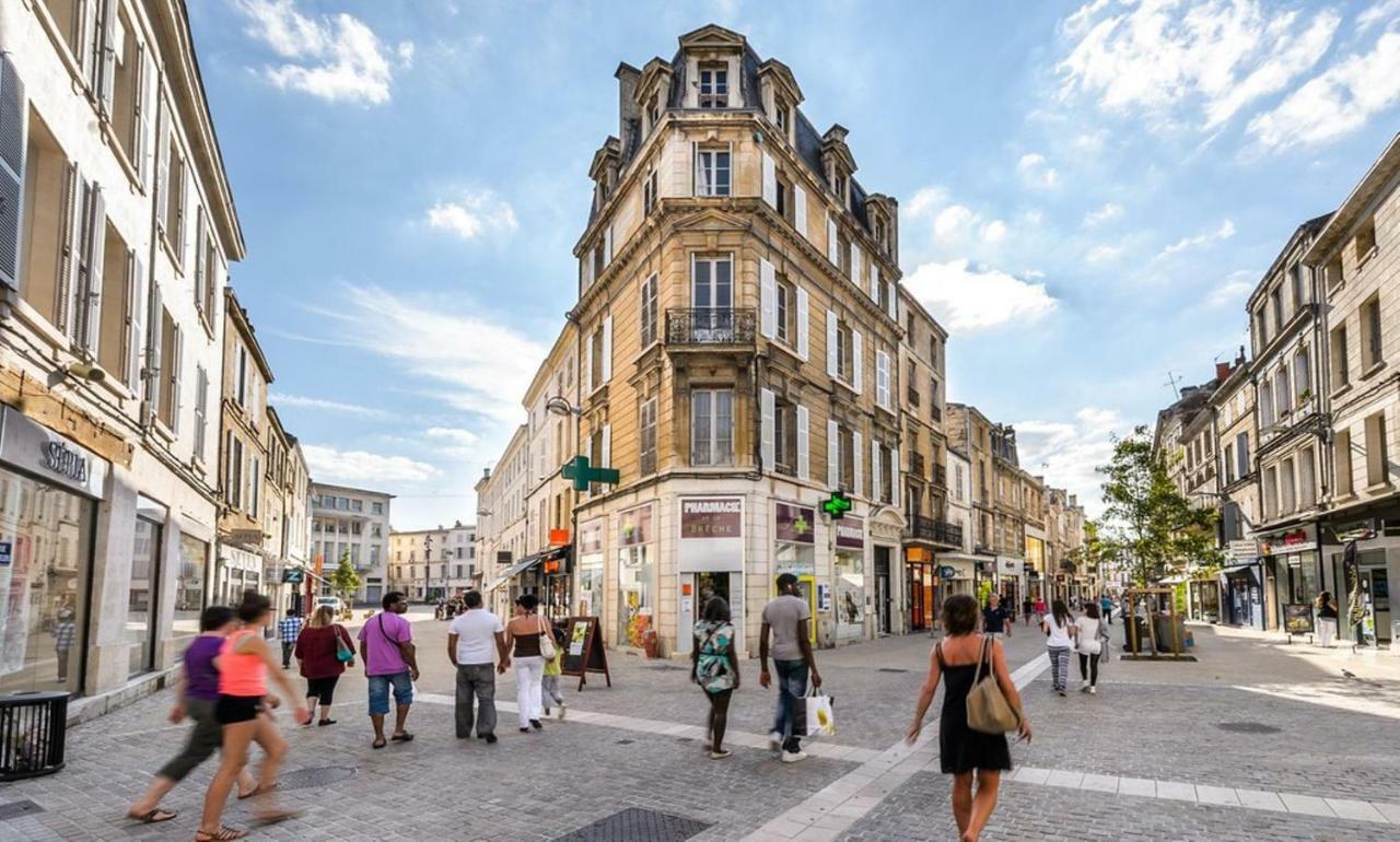 Mon Loft Niortais - Le Petit Roc Apartamento Exterior foto